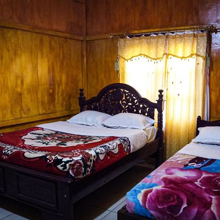 Bajawa Lucas Authentic Lodge מראה חיצוני תמונה