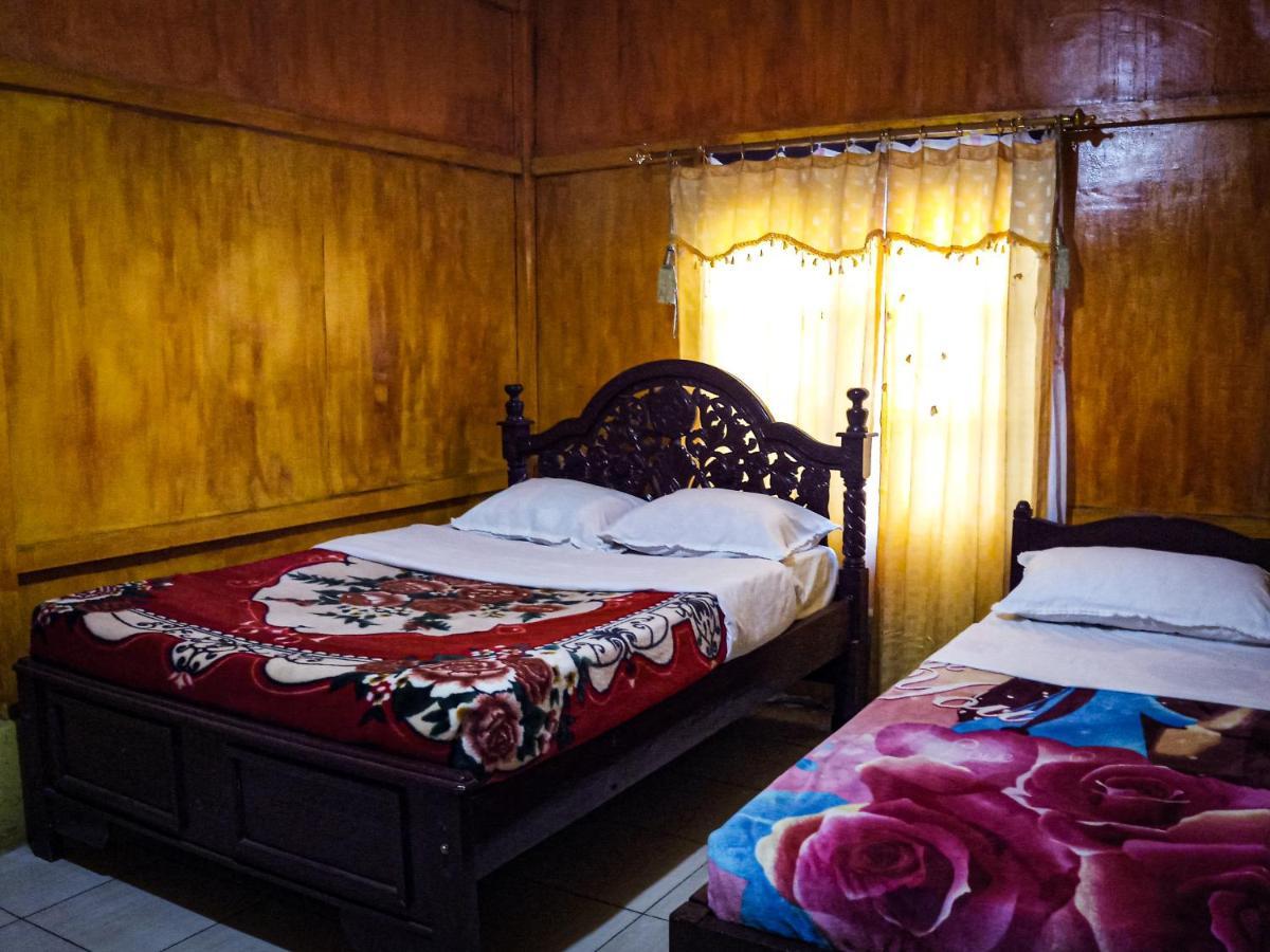 Bajawa Lucas Authentic Lodge מראה חיצוני תמונה
